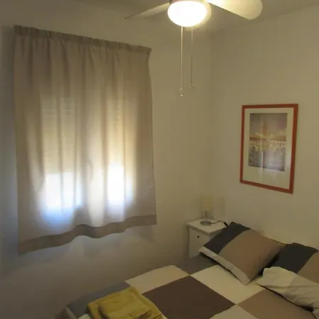 Apartamento Lopez De Gomara 57 *